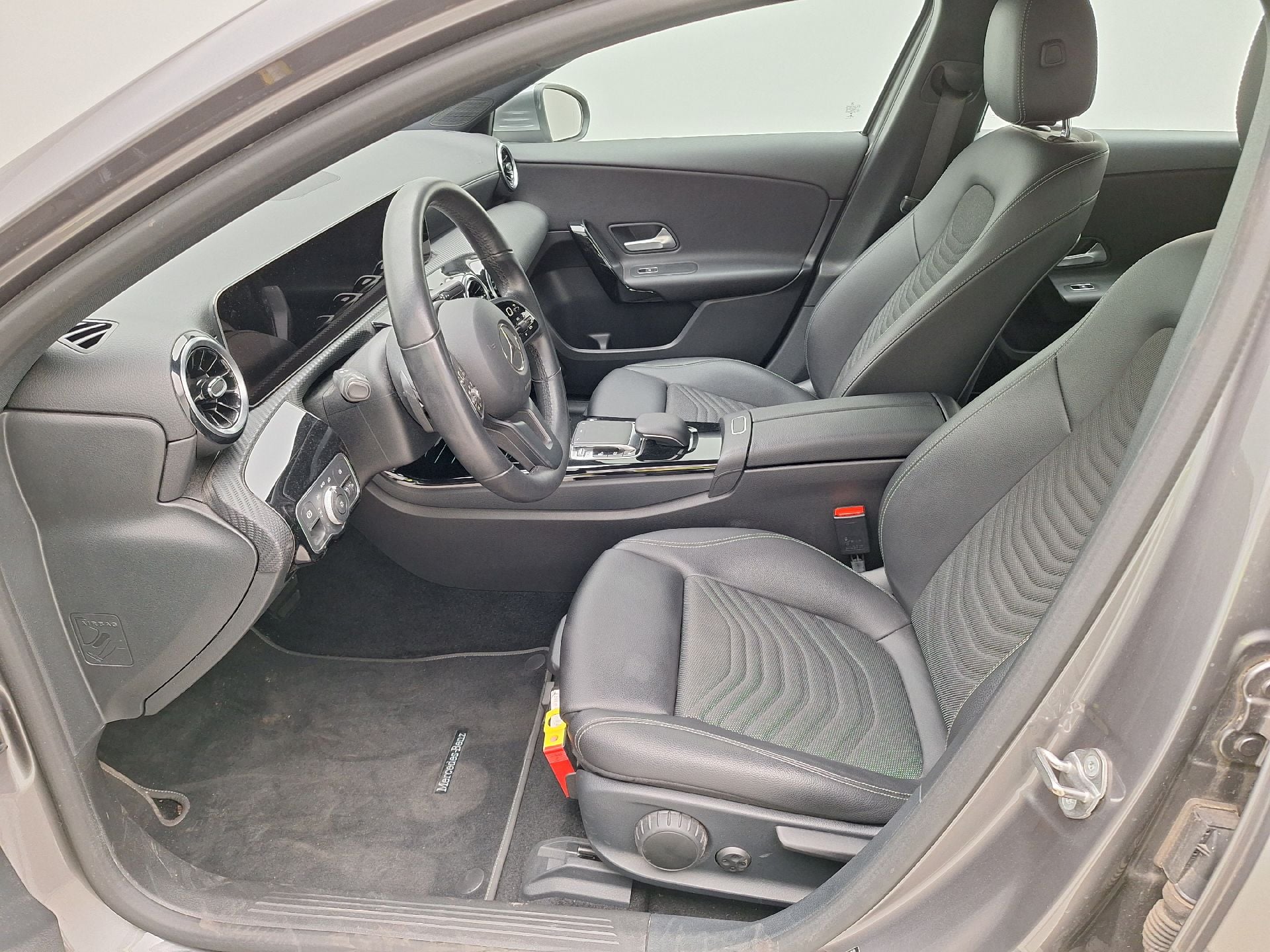 Mercedes, A-Class '18, Mercedes-Benz A-Klasse A 180 d Business Solution 5 photo