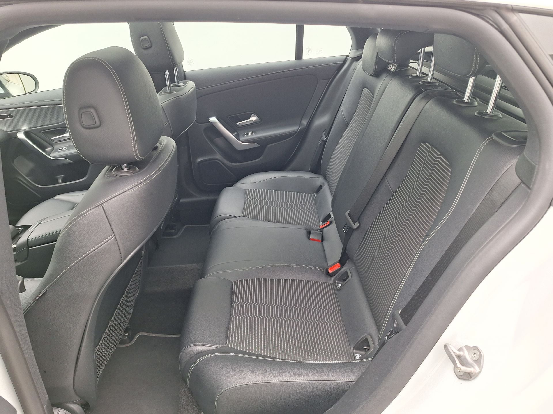 Mercedes, CLA-Clas SB '19 PHEV, Mercedes-Benz CLA Shooting Brake CLA 250 e Busines photo