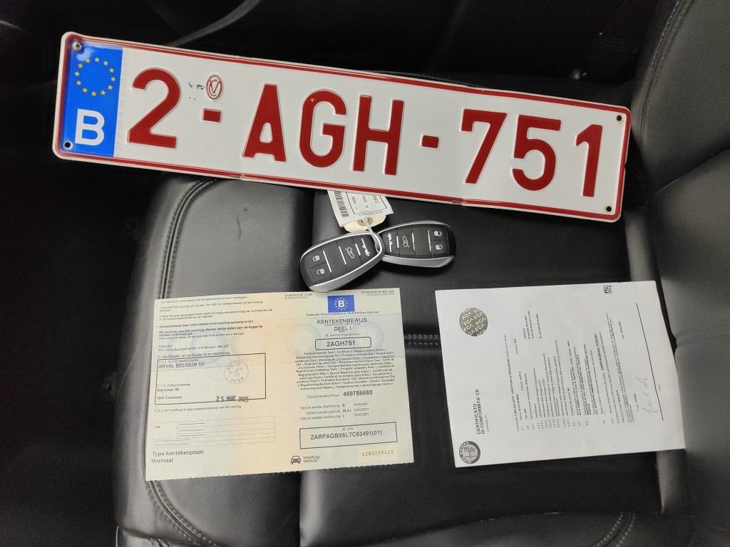 Alfa Romeo Stelvio 2.2 D 160 Super 5d photo