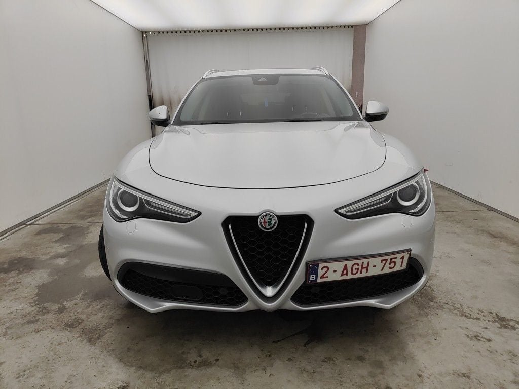 Alfa Romeo Stelvio 2.2 D 160 Super 5d photo