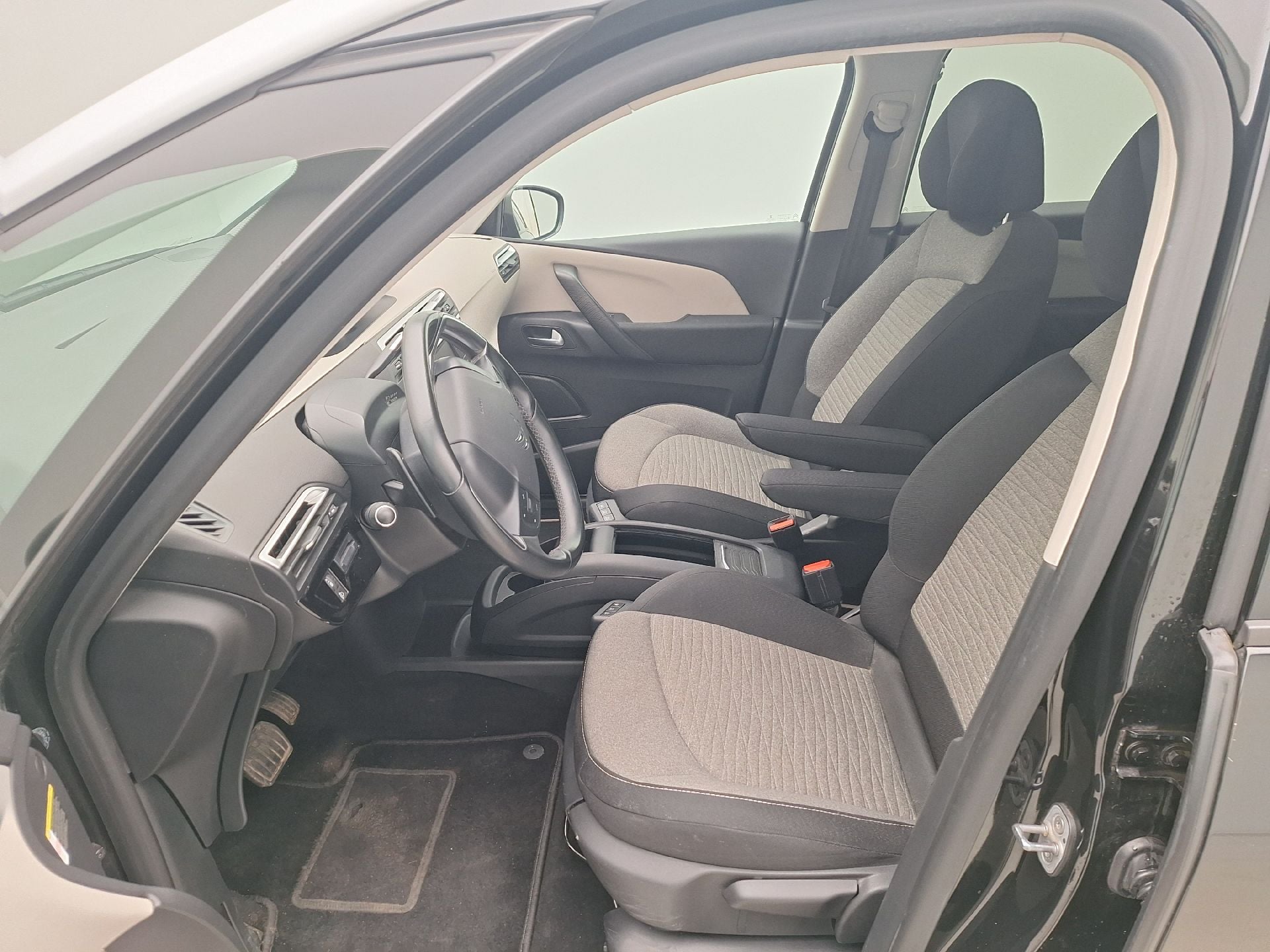 Citroën, Gr.C4 SpaceT. FL'16, Citroën Grand C4 Spacetourer 1.5 BlueHDi 130 S&S E photo