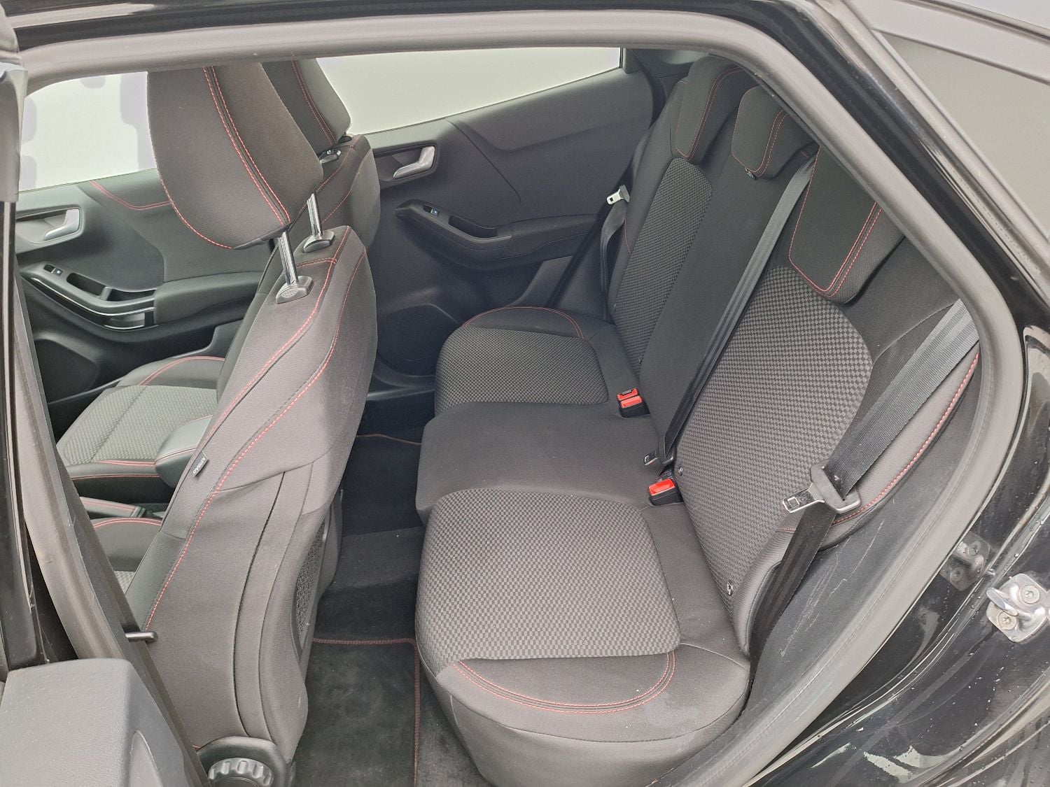 Ford, Puma '19, Ford Puma 1.0i Ecoboost mHEV 92kW ST-Line 5d photo