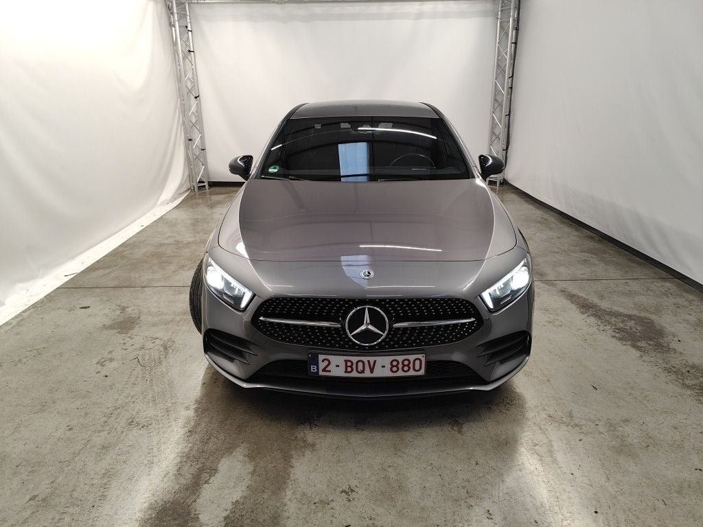 Mercedes-Benz A-Klasse Limousine A 180d Business Solution Aut. 4d photo