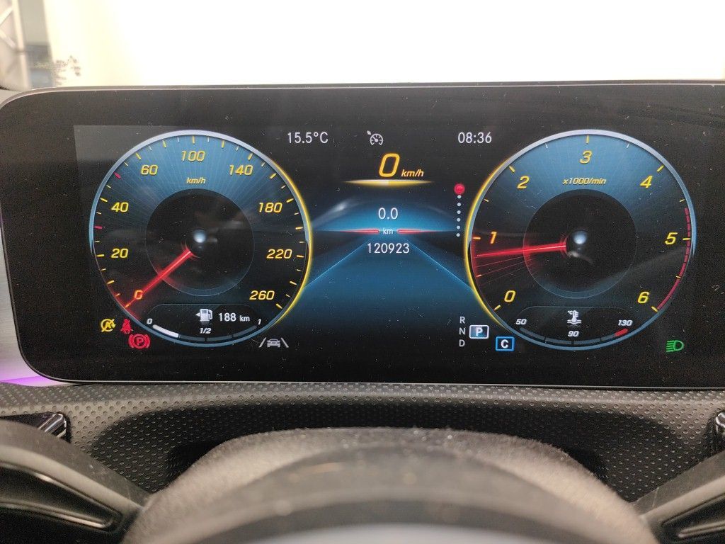 Mercedes-Benz A-Klasse Limousine A 180d Business Solution Aut. 4d photo