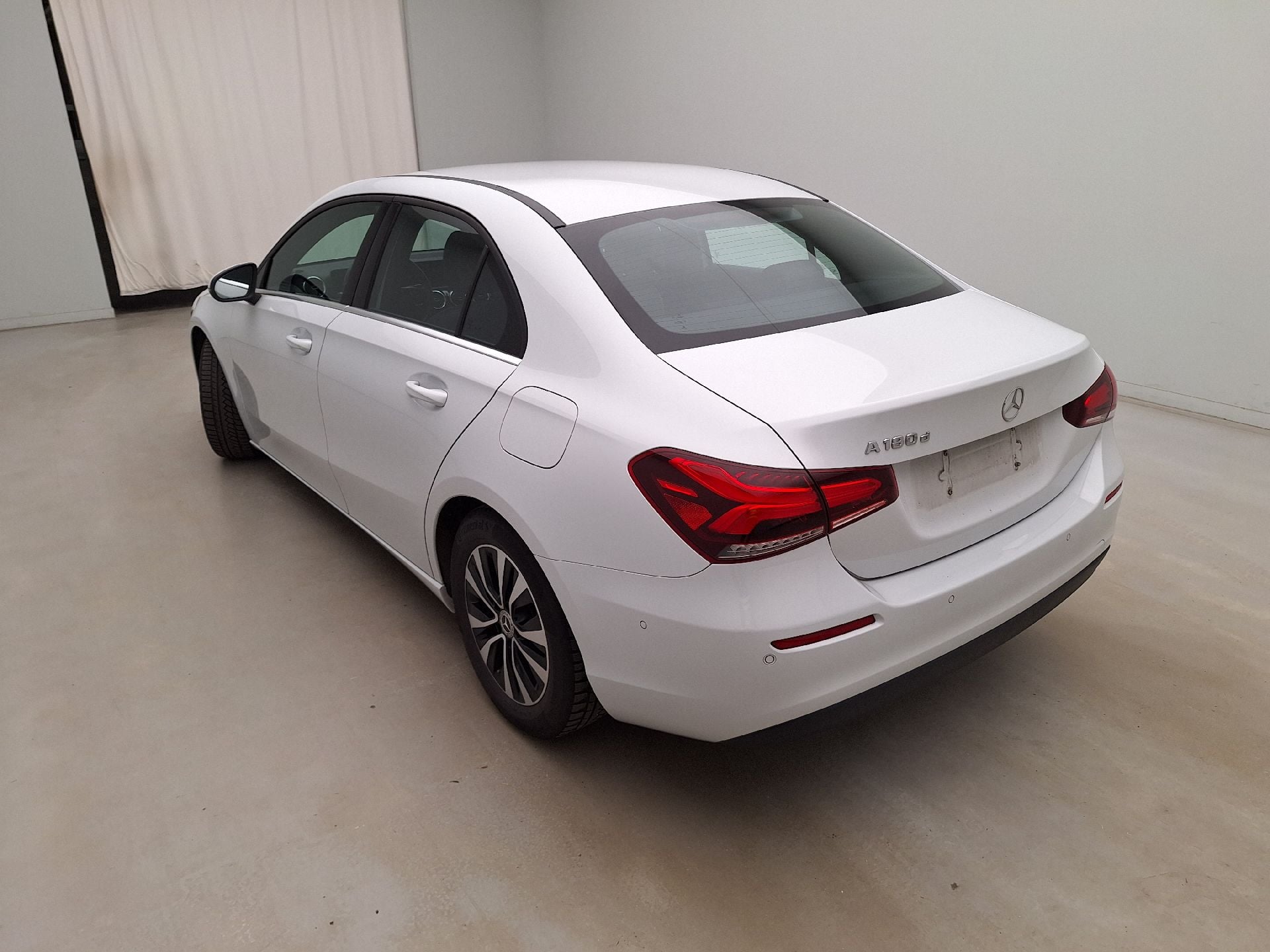 Mercedes, A-Class Berline '18, Mercedes-Benz A-Klasse Limousine A 180 d DCT Busin photo