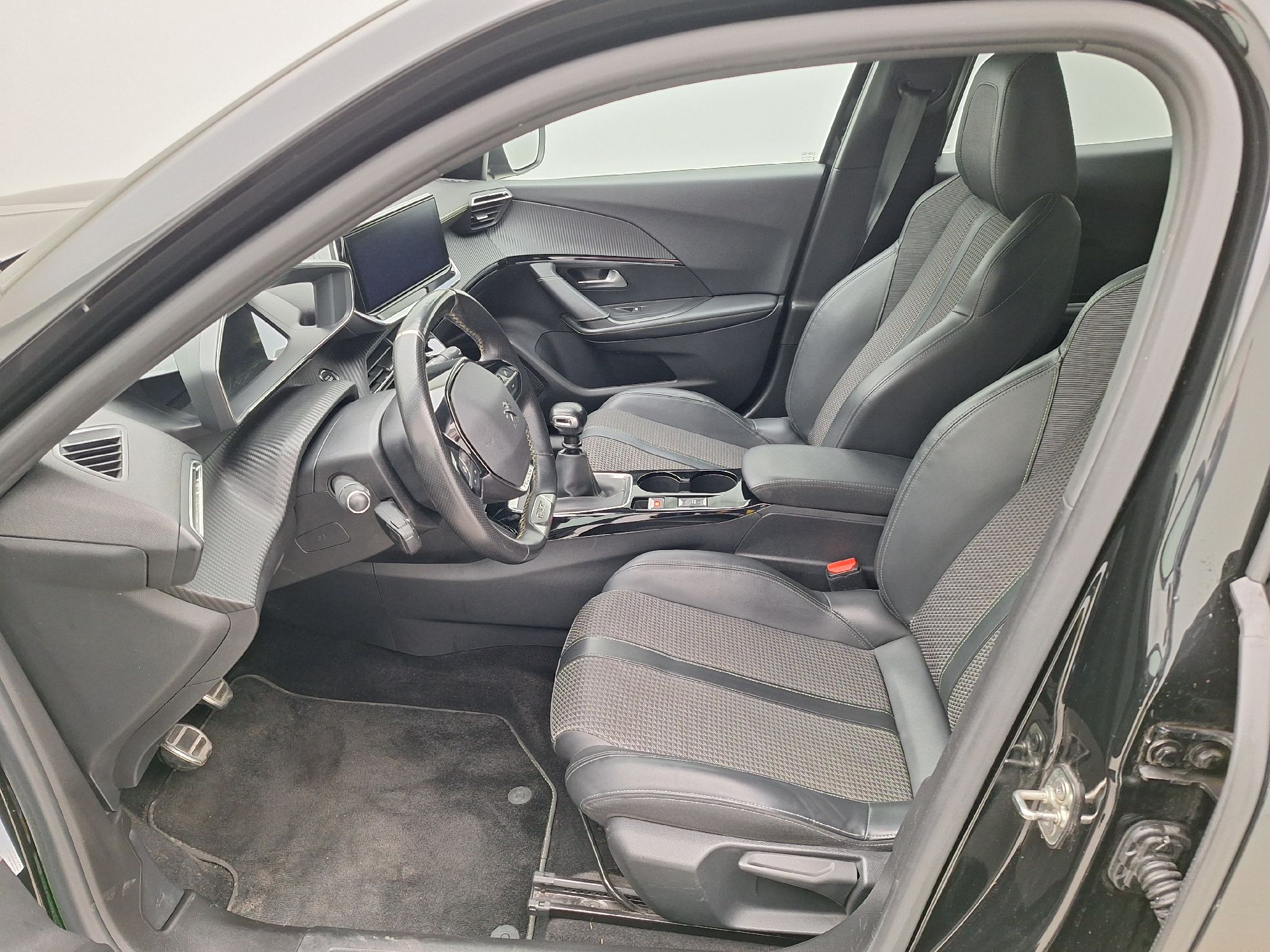 Peugeot, 2008 '19, Peugeot 2008 1.5 BlueHDi 81kW S&S GT 5d photo