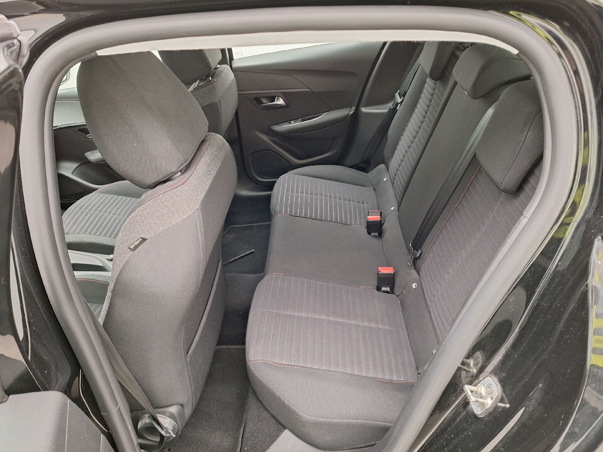 Peugeot, 208 '19, Peugeot 208 1.5 BlueHDi 100 MAN6 S&S Active pack 5 photo