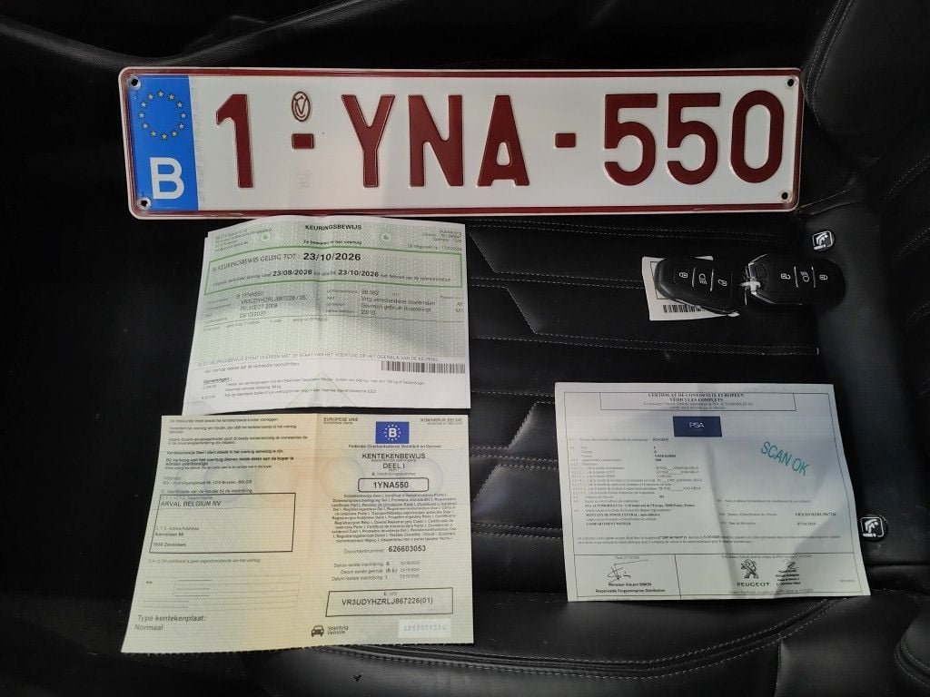 Peugeot 2008 1.5 BlueHDi 96kW S&S EAT8 GT Line 5d photo