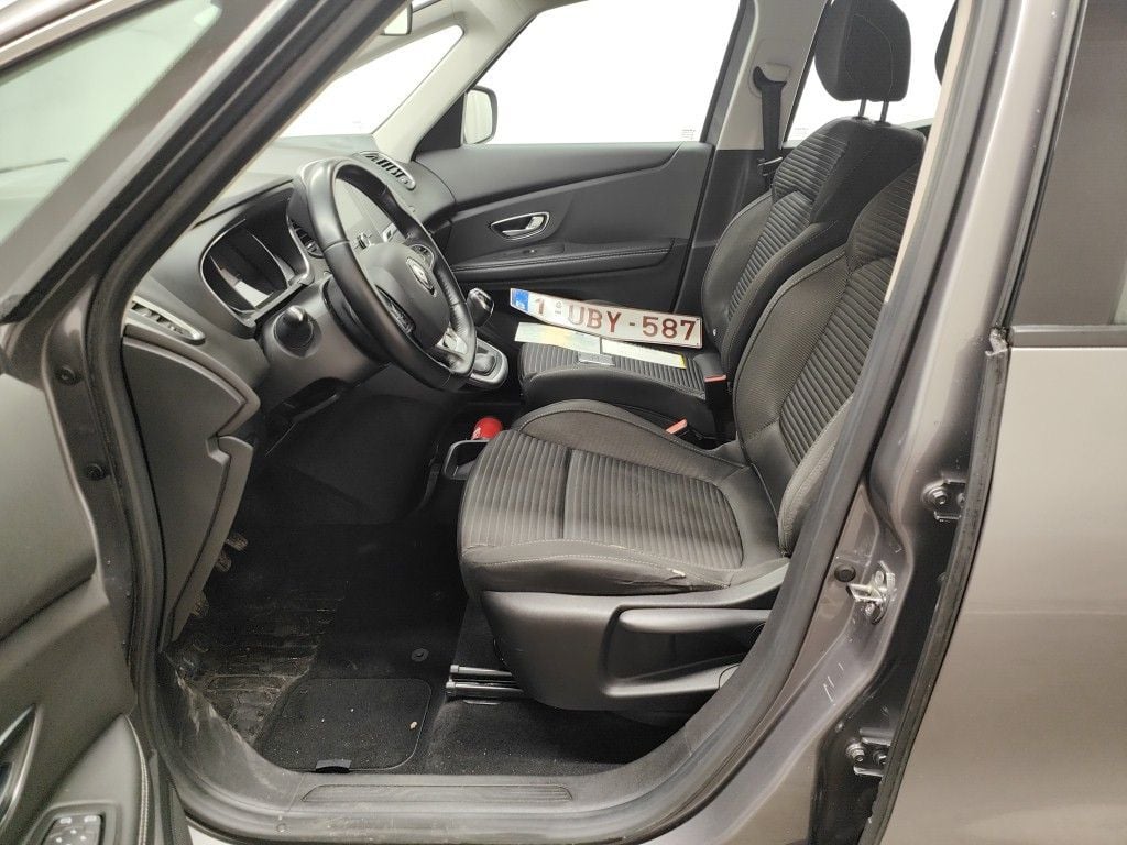 Renault Scénic Energy dCi 110 Zen 5d photo