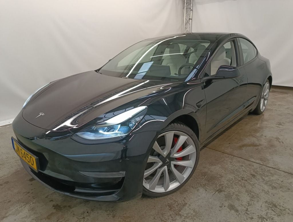 TESLA MODEL 3 75 kWh 462 Performance Dual Motor 5d