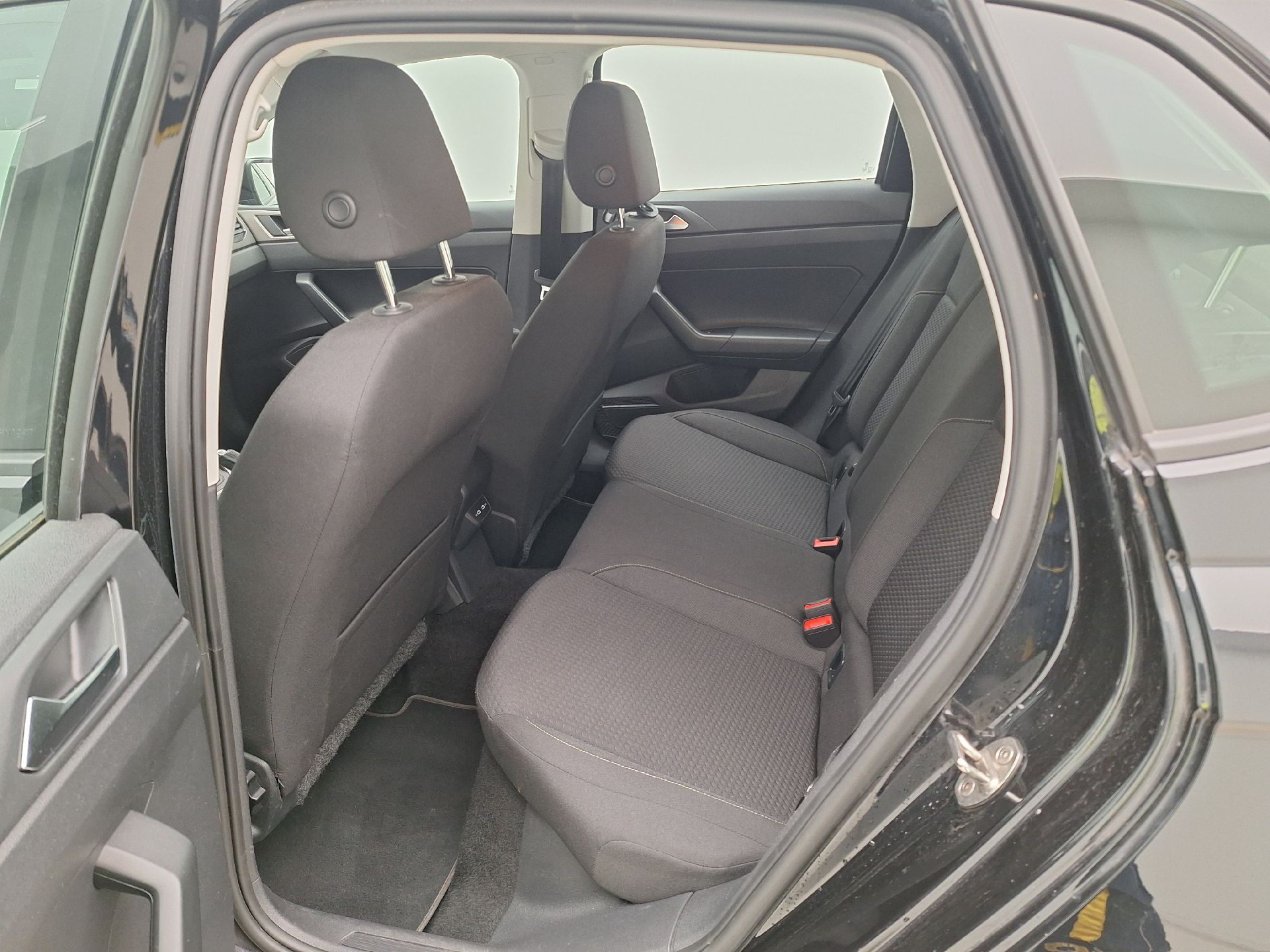 VW, Polo '17, Volkswagen Polo 1.0 TSI Comfortline DSG 5d photo