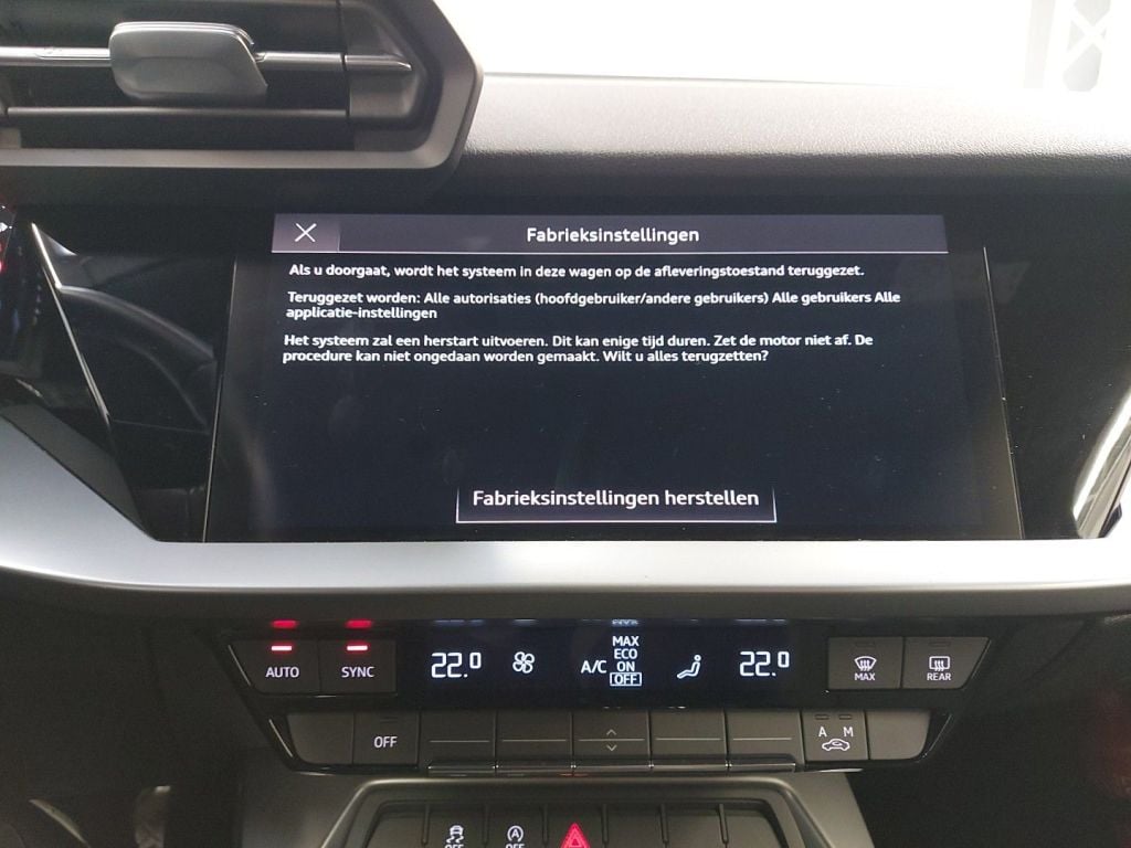 Audi A3 Berline 2.0 TDi 30 85kW Advanced 4d photo