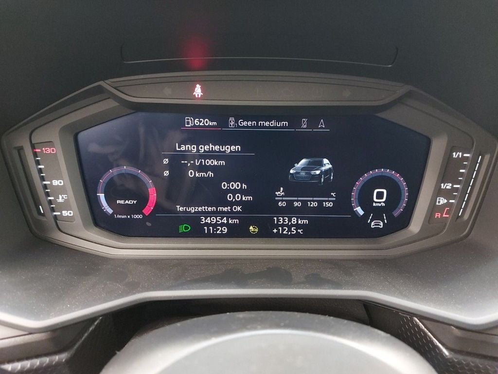 Audi A1 Sportback 1.0 25 TFSI 70kW Attraction 5d photo