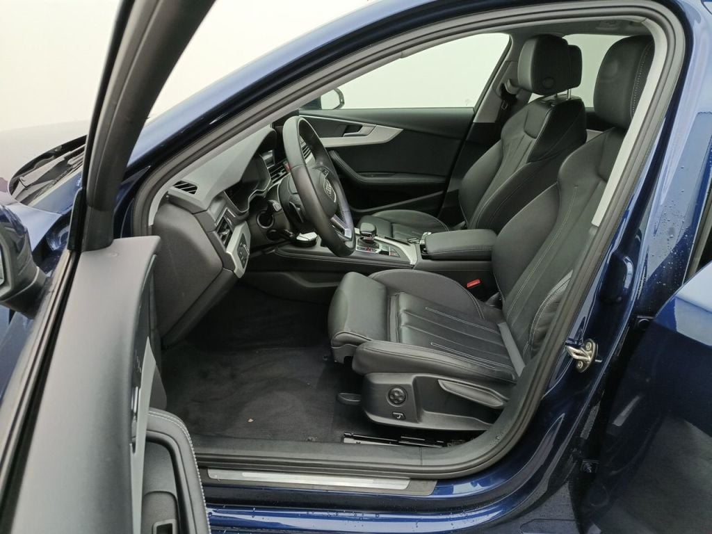 AUDI A4 AVANT DIESEL - 2020 30 TDI 136hp S tronic (EU6AP) 5d photo