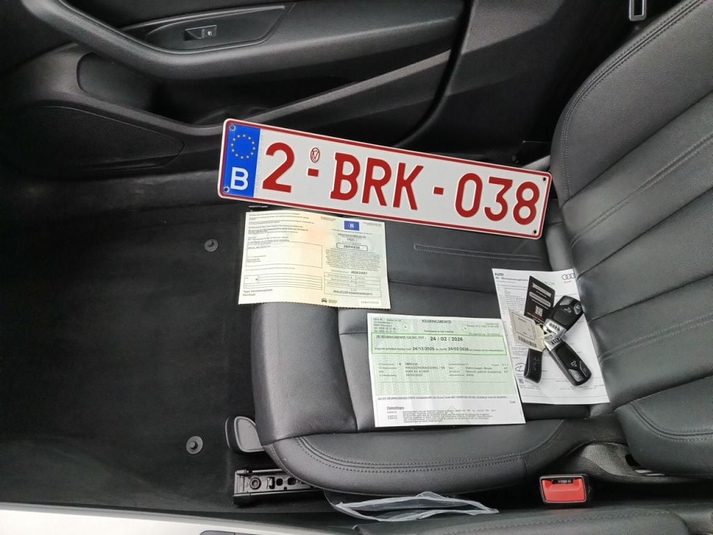 Audi A4 Avant 2.0 30 TDi 100kW S tronic Attraction B.E 5d photo