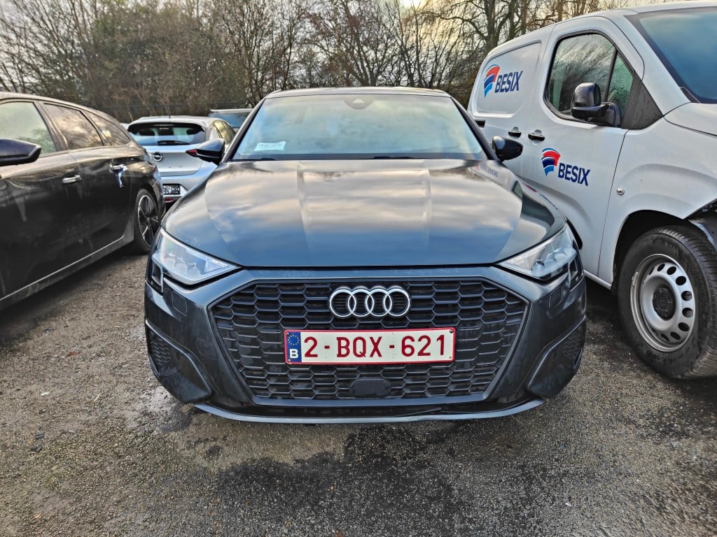 Audi A3 Sportback 1.5 35 TFSi 110kW 5d !! damaged car !! photo