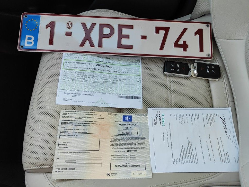 Jaguar E-Pace D150 Aut. AWD S 5d !! technical issues !!! photo