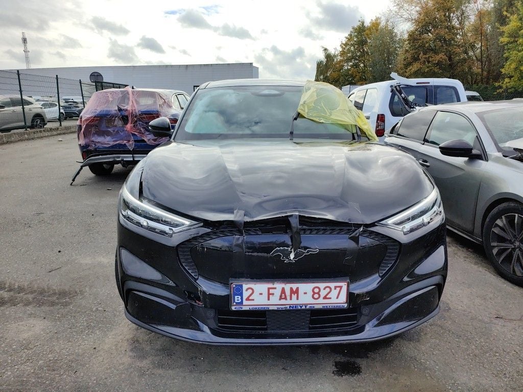 Ford Mustang Mach-E 72kWh 198kW Standard Range RWD 5d !!Damaged car!!