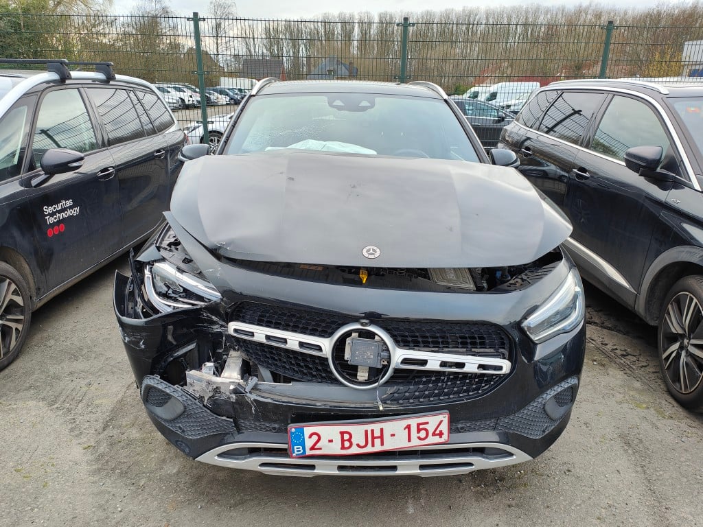 Mercedes-Benz GLA GLA 180 Business Solution 5d !! Damaged Car !!!!
