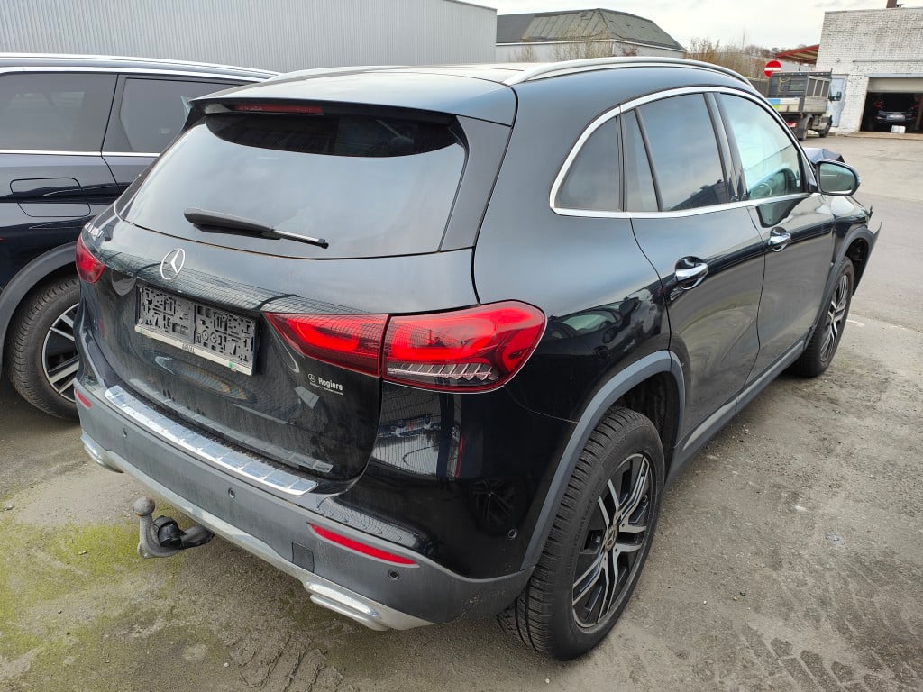 Mercedes-Benz GLA GLA 180 Business Solution 5d !! Damaged Car !!!! photo