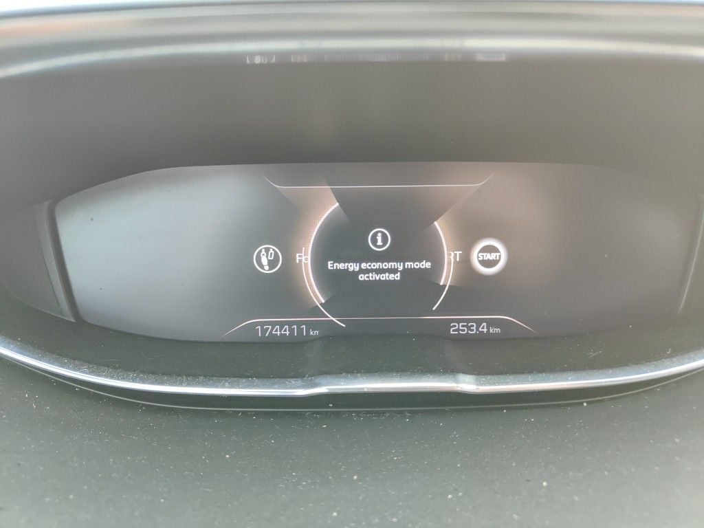 Peugeot 5008 2.0 BlueHDi 132kW S&S EAT8 GT Pack 5d !! Technical issues !! photo