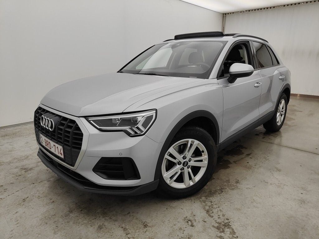 Audi Q3 35 TFSI S tronic Bus. Ed. Attraction 5d
