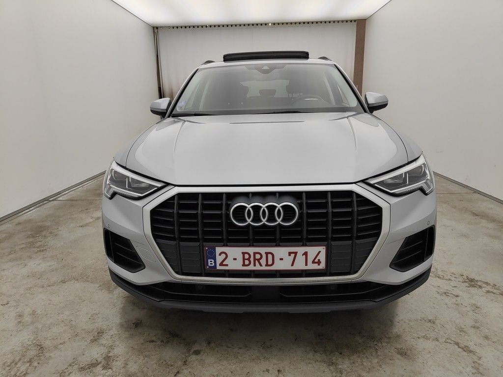 Audi Q3 35 TFSI S tronic Bus. Ed. Attraction 5d photo