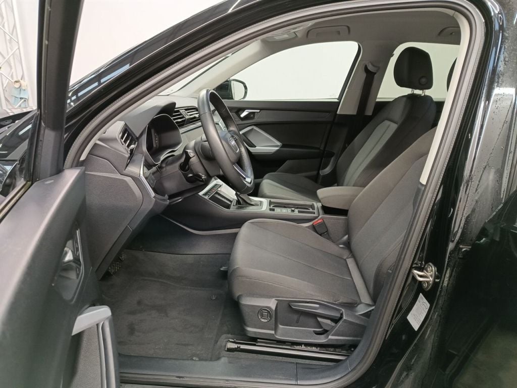 AUDI Q3 - 2019 45 TFSIe 245hp PHEV S tronic (EU6AP) 5d photo