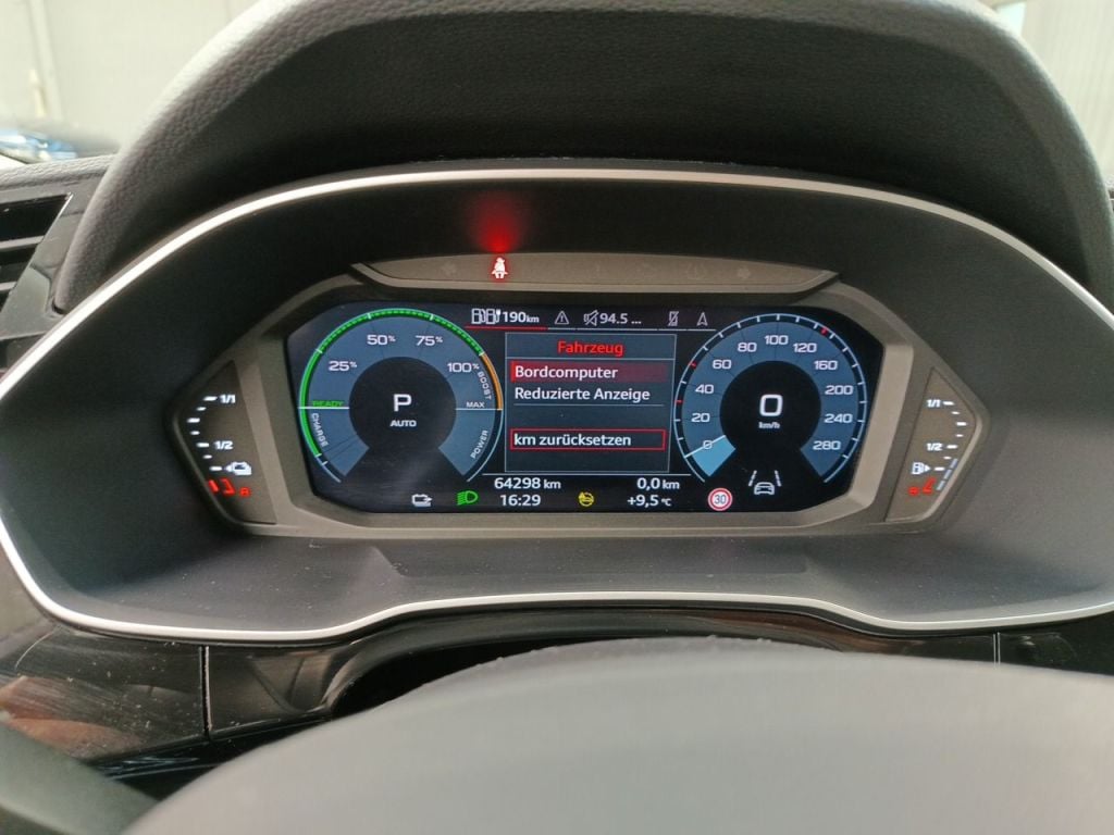 AUDI Q3 - 2019 45 TFSIe 245hp PHEV S tronic (EU6AP) 5d photo