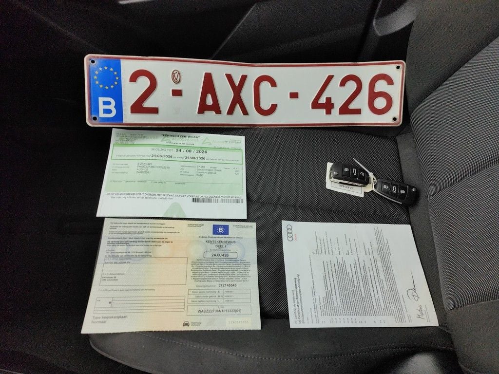 Audi Q3 35 TDI S tronic S line Business Edition 5d photo