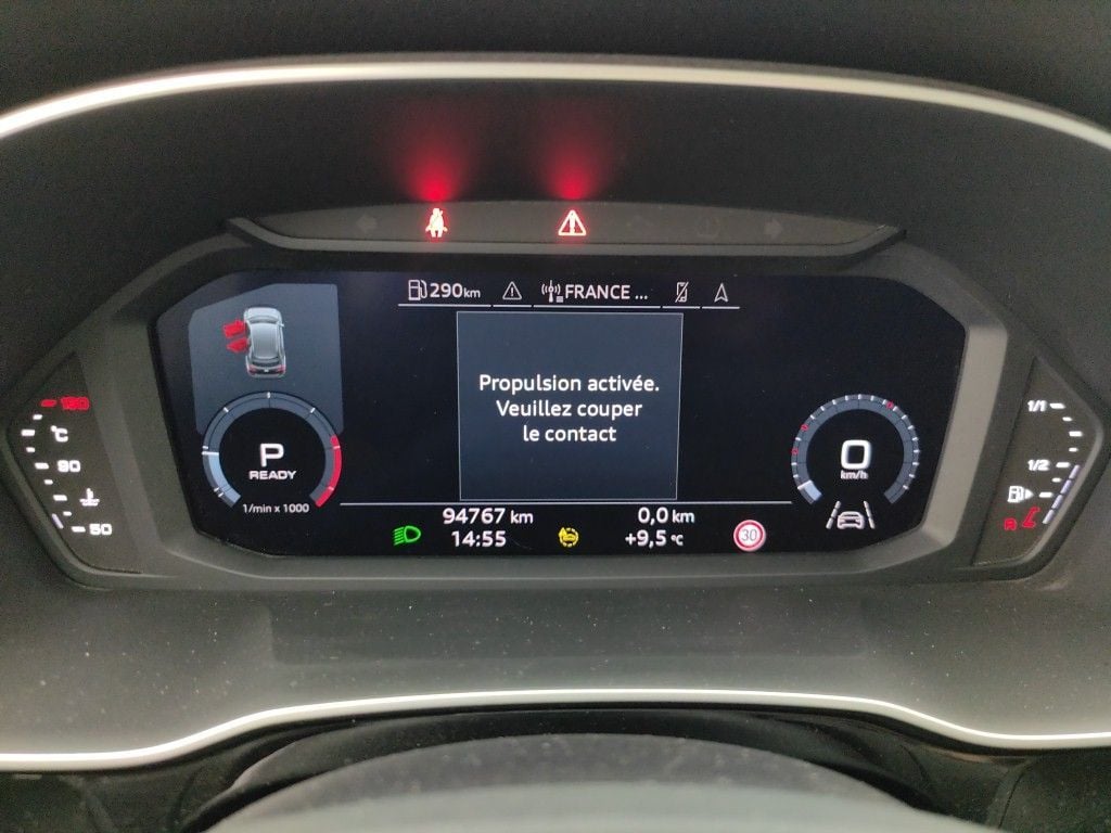 Audi Q3 35 TDI S tronic S line Business Edition 5d photo