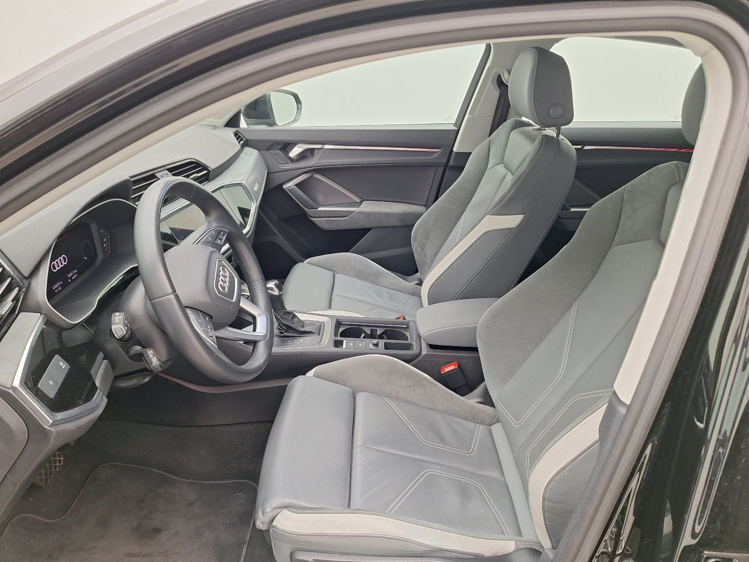 Audi, Q3 SB '19 PHEV, Audi Q3 Sportback 45 TFSI e S tronic 5d photo