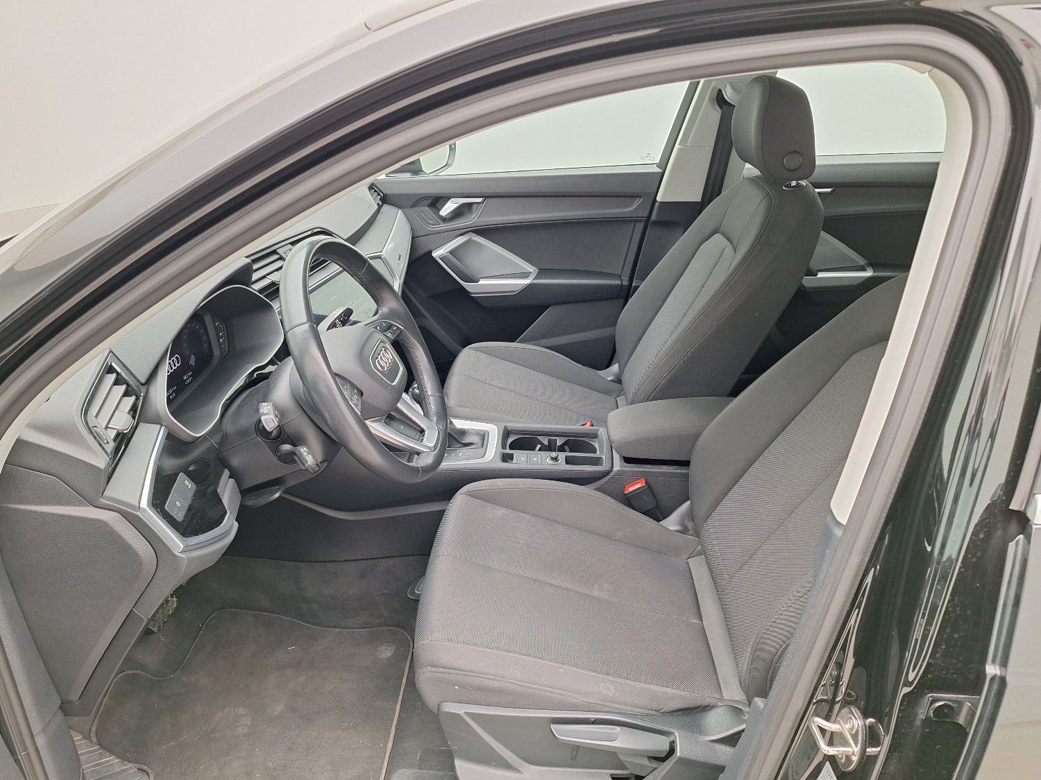 Audi, Q3 '18, Audi Q3 35 TDI S tronic S line Business Edition 5d photo