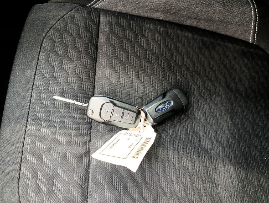 Ford Puma 1.0i Ecoboost MHEV 92kW Aut. Titanium 5d photo