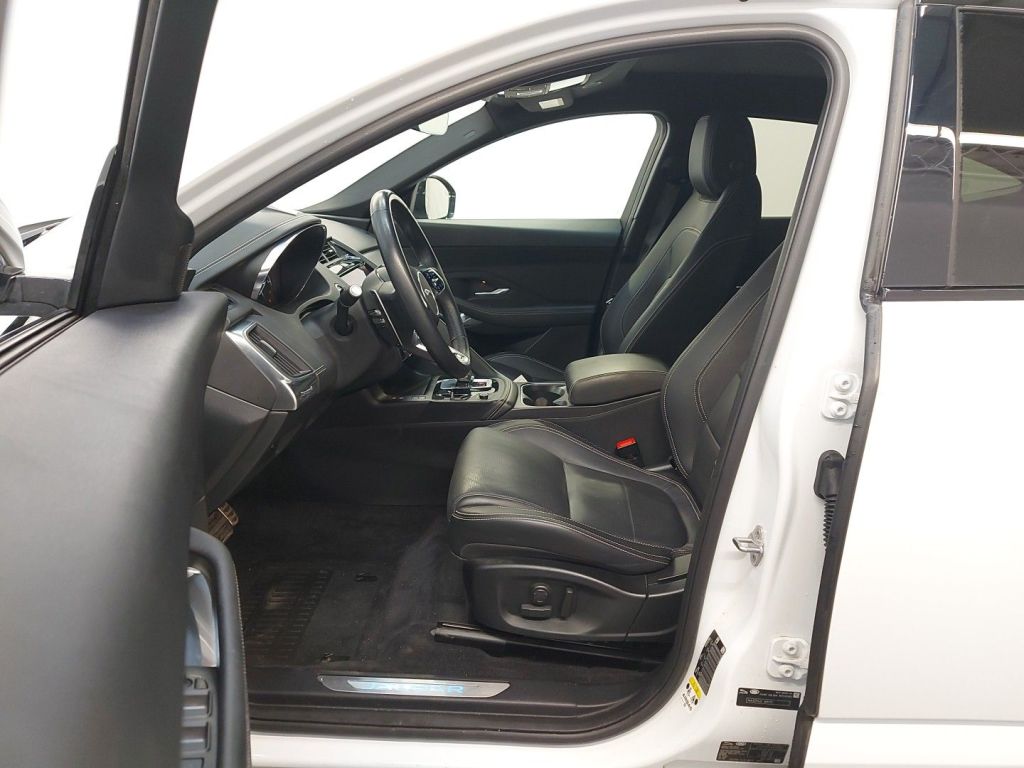 JAGUAR E-PACE - 2021 1.5 T PHEV AWD P300e R-Dynamic SE 5d photo