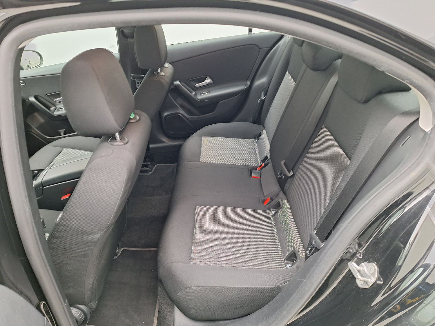 Mercedes, A-Class Berline '18, Mercedes-Benz A-Klasse Limousine A 180d Business S photo