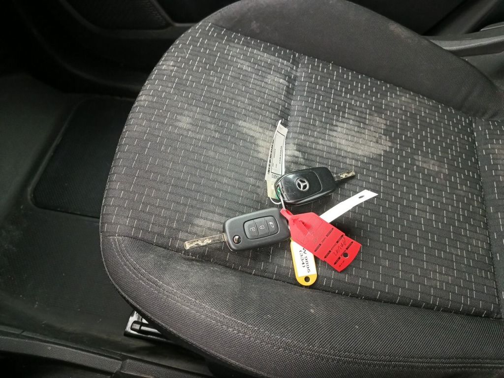 MERCEDES-BENZ CITAN 110 TOURER SWB DSL - 2022 1.5 CDI 95hp 110 A1 Pro S/S (EU6d) 5d photo