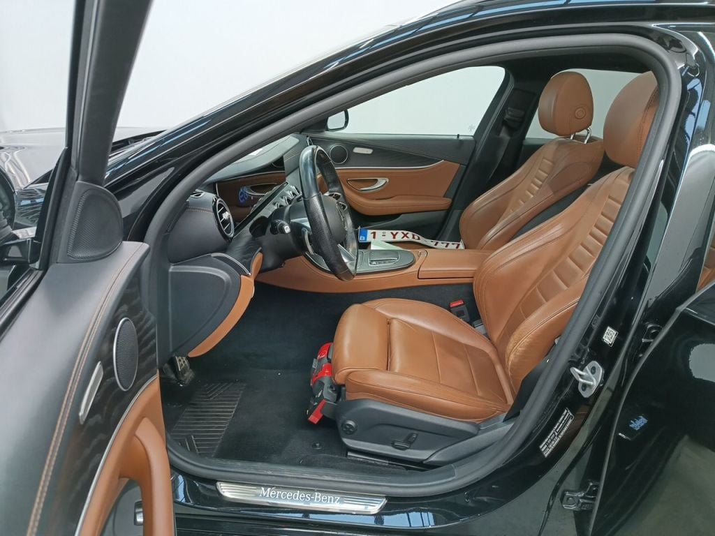 Mercedes-Benz E-Klasse Break E 300de Business Solution Limited 5d photo