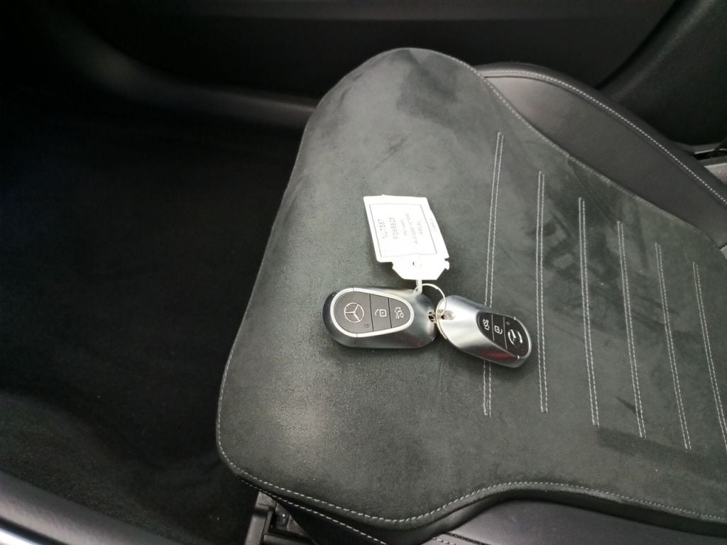 MERCEDES CLASSE GLC DIESEL (X254) GLC 220 d 197hp 4-Matic AMG Line 5d photo