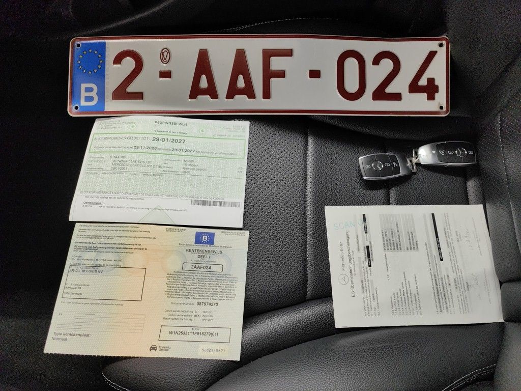 Mercedes-Benz GLC Coupé GLC 300 de 4MATIC 5d photo