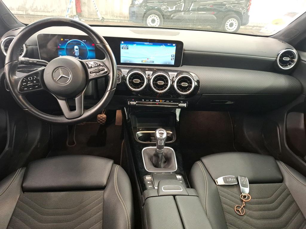 MERCEDES-BENZ Classe A Compact / 2018 / 5P / Berline A 180 d Business Line photo