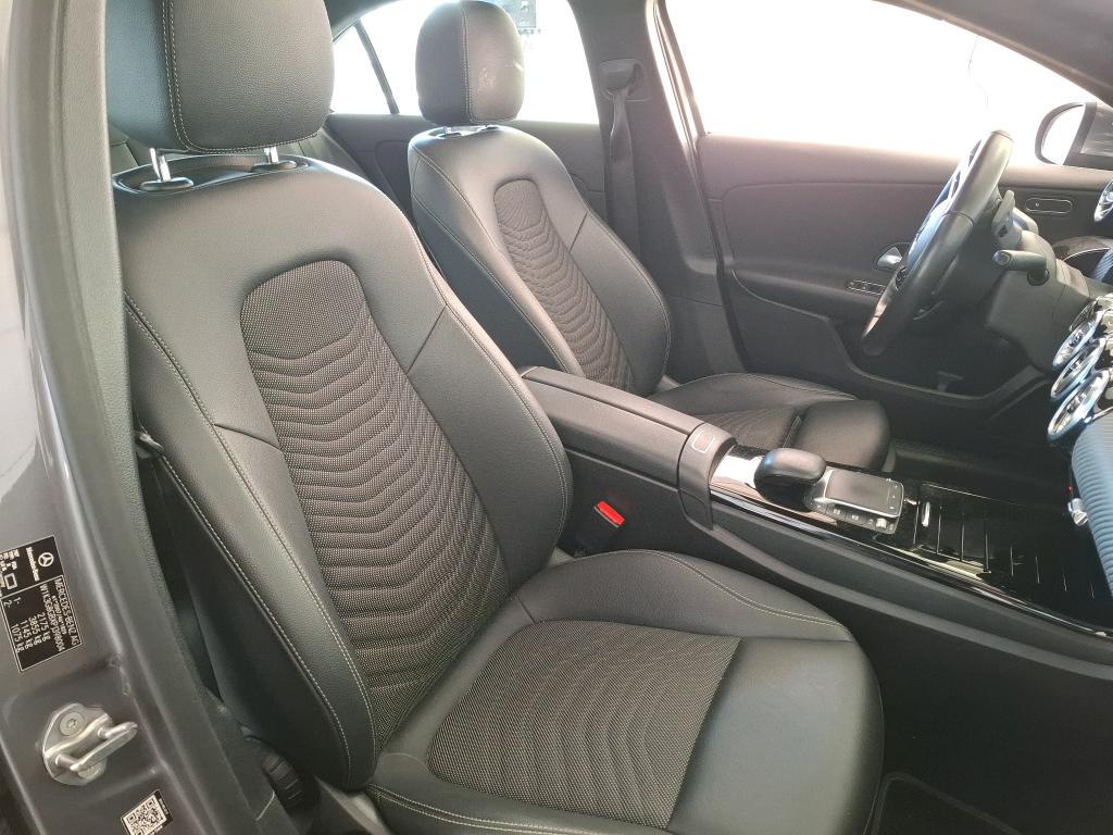 MERCEDESBENZ Classe A Berline  2018  4P  Berline A 250 e Business Line 8GDCT photo