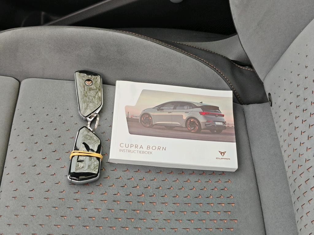 CUPRA Born 150 kW photo