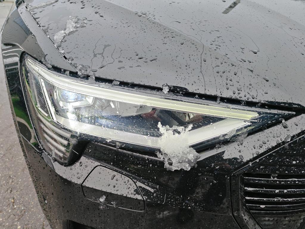 AUDI e-tron 300 kW photo