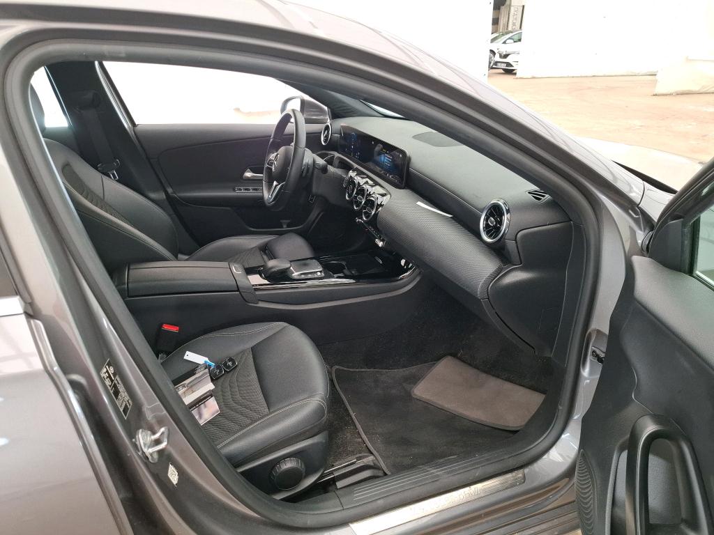 MERCEDESBENZ Classe A Berline  2018  4P  Berline A 250 e Business Line 8GDCT photo