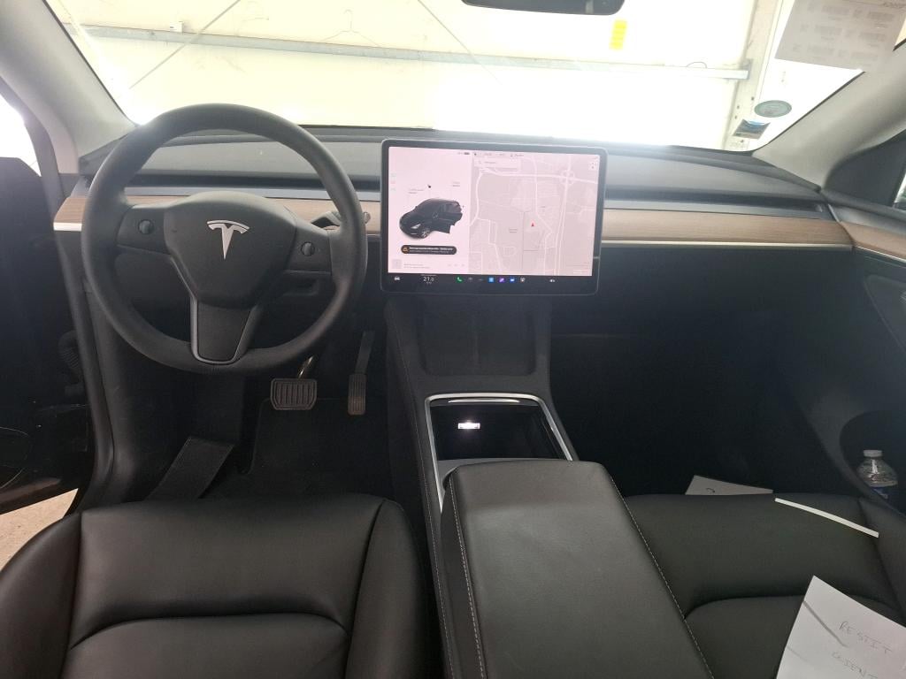 TESLA Model Y / 2020 / 5P / SUV Grand Autonomie Dual Motor AWD photo