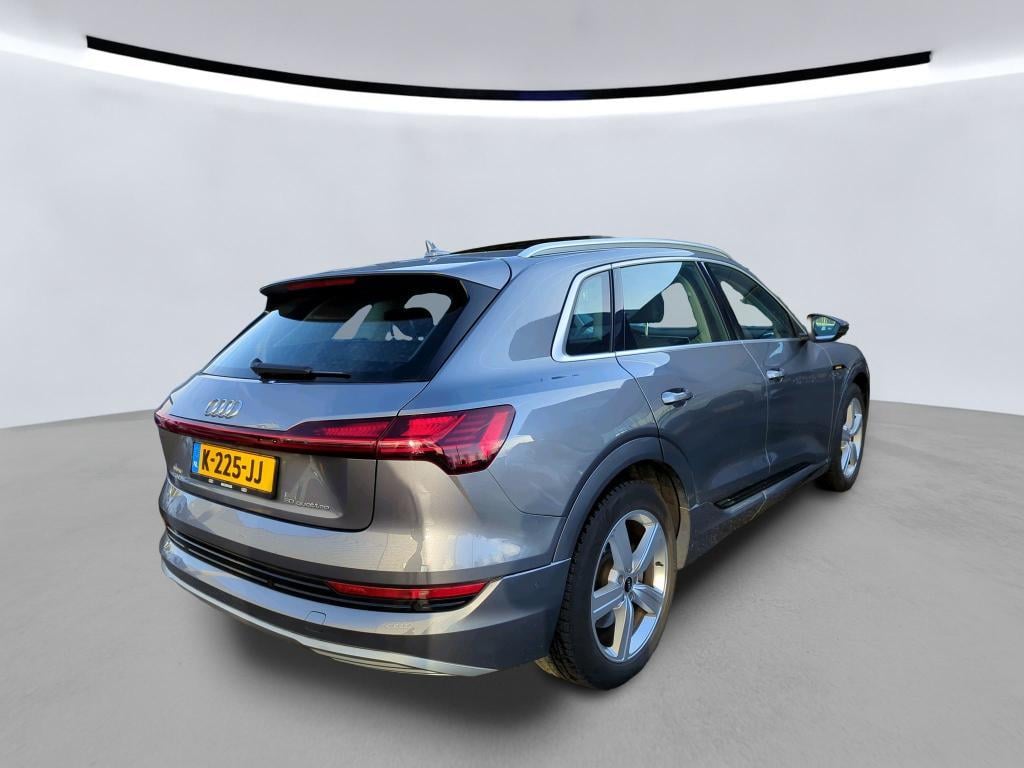AUDI e-tron 230 kW photo