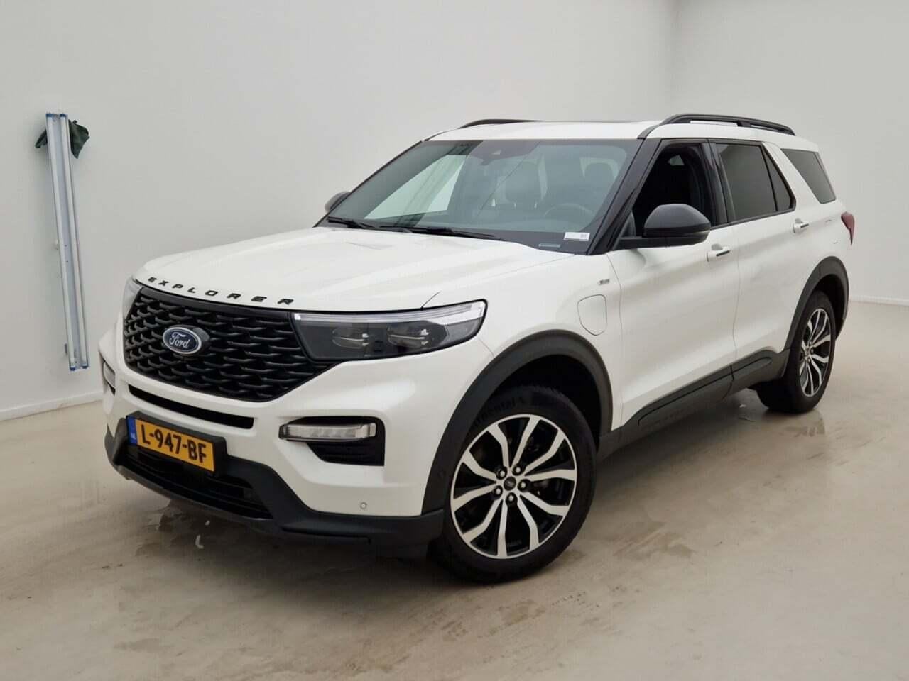 FORD EXPLORER 3.0 V6 EB PHEV ST-L.