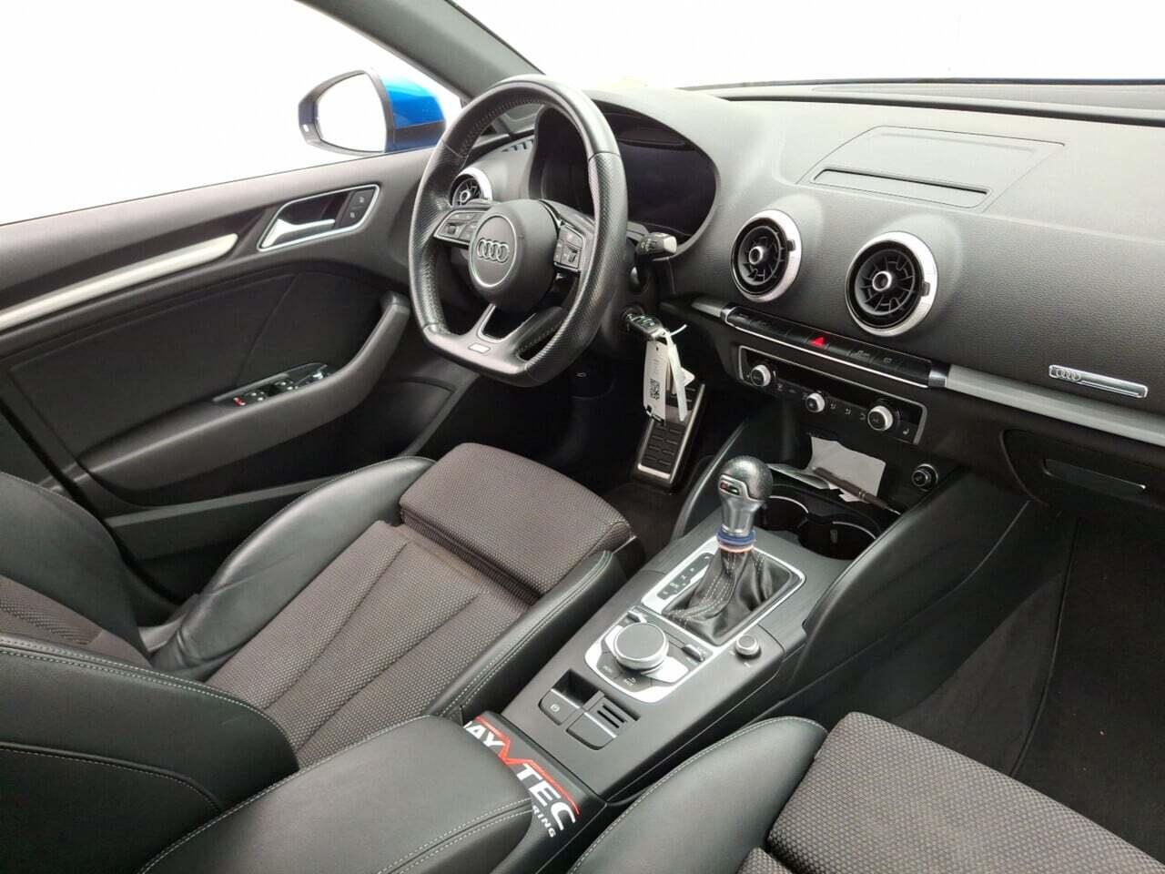 AUDI A3 Sportback 35 TFSI CoD Adv Sp photo