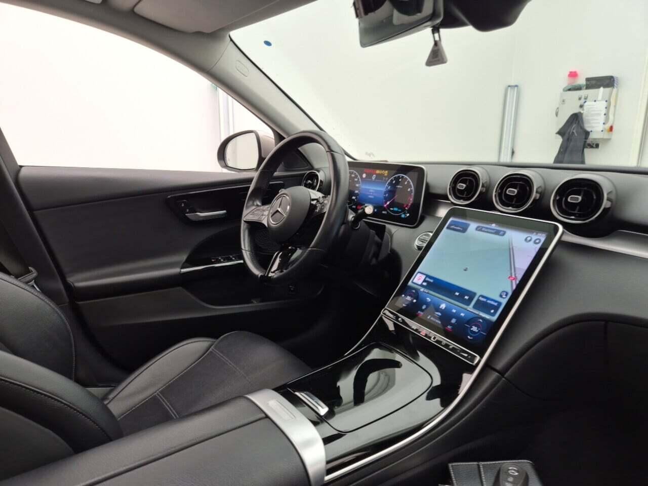 MERCEDES-BENZ C-klasse 180 Business Line photo